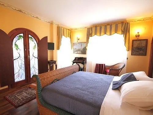 Couette-café Hotel Boutique Villa Erina by Bossh Hotels - ADULTS ONLY Manilva
